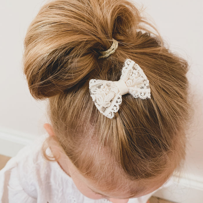 Haarspeldje Met Strik • Cream Lace